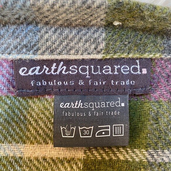 Earth Squared Plaid Wool Wrap Free Trade Hybrid Poncho Lap Blanket One Size NWT - Picture 10 of 13